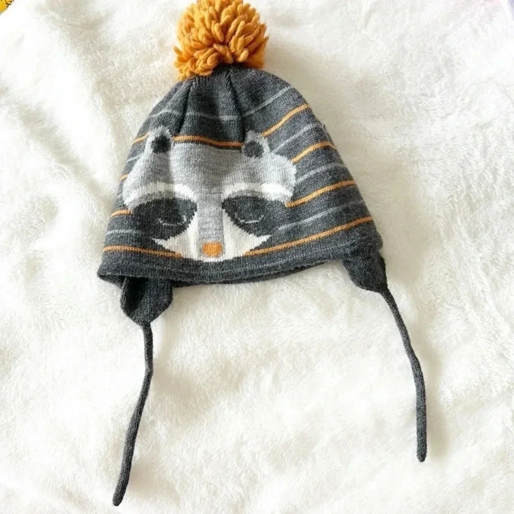 Zara baby winter Pom Pom hat with raccoon print size 6-12 months